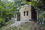 Ruine im Hochdorfer Garten in Tating auf der Halbinsel Eiderstedt.