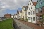 Giebelhuser am Hafen in Glckstadt an der Elben.