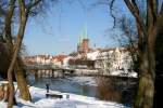 Blick ber die Obertrave zur Petrie- und Martinikirche in Lbeck; 15.03.2013