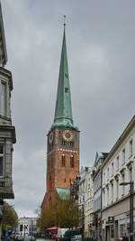 Turm der 1334 als Kirche der Seefahrer und Fischer geweihten Jakobikirche.