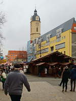 Markplatz und die Stadtkirche Sankt Michael in Jena am 09.