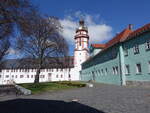 Ohrdruf, Schloss Ehrenstein, erbaut von 1550 bis 1590 rechts der Ohra, Residenz der Grafen von Gleichen (16.04.2022)