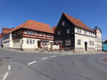 Grfenroda, Rathaus und Deutscher Hof in der Bahnhofstrae (16.04.2022)