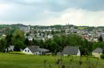 Schleiz, Blick auf die 9000 Einwohner zhlende Stadt, bekannt geworden durch die lteste Naturrennstrecke fr den Motorsport in Deutschland, das  Schleizer Dreieck , eingeweiht 1923, Mai 2012 