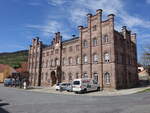 Teichel, historisches Rathaus am Markt, erbaut von 1863 bis 1867 nach Entwrfen des Architekten Wilhelm Adolph von Bamberg (17.04.2022)