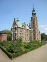 Kopenhagen, Schloss Rosenborg, erbaut von 1607 bis 1617 als Sommerresidenz fr Knig Christian IV., seit 1933 Museum (13.07.2013)  
