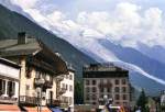 Chamonix mit dem Bossons Glacier im Hintergrund.