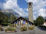 Assy, Kirche Notre-Dame de Toute Grace, erbaut bis 1950 von Maurice Novarina, Fassadenmosaik von Fernand Leger (24.09.2016)