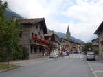 Hauptstrae mit Pfarrkirche von Lanslebourg (24.09.2016)