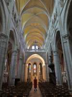 Clamecy, Mittelschiff der Saint-Martin Kirche (28.10.2015)