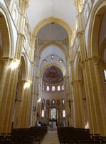 Paray-le-Monial, Innenraum der Basilika Sacre-Coeur (22.09.2016)