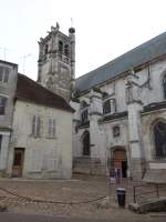 Joigny, Saint-Thibault Kirche, erbaut von 1490 bis 1529, Turm 18.