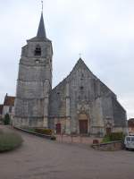 Treigny, Saint-Columbe Kirche am Place de Eglise, erbaut im 15.