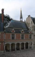 Schloss Blois:  Die Chapelle Saint-Calais  diente dem Knigspaar zur privaten Andacht.