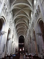 Fontgombault, Innenraum der Abteikirche Notre-Dame (08.07.2017)