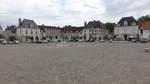 Richelieu, Place des Halles et de l'Eglise, erbaut im 17.