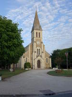 Cormeray, neugotische Pfarrkirche Notre Dame, erbaut 1860 (08.07.2017)
