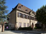 Molsheim, das Haus des Priors des ehemaligen Karthuserklosters beherbergt heute das Stadt-und Bugattimuseum, Sept.2015
