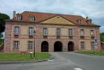 Neubreisach (Neuf-Brisach), das Colmarer Tor stadtauswrts, die Festungsstadt erbaut von Vauban 1699-1703 besa vier dieser Festungstore, zwei sind noch erhalten, Juni 2012