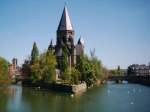 Metz: Insel mit Kirche in der Stadtmitte.
