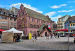 Das Rathaus von Mulhouse (F) auf dem Place de la Runion, erbaut bis 1552.