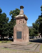 Straßburg, von Napoleon 1800 errichtetes Denkmal für den im gleichen Jahr gefallenen General Desaix, Juli 2016