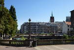 Straburg, die Pont de Paris ber den Ill-Kanal, Aug.2016