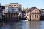 STRASBOURG (Dpartement du Bas-Rhin), 13.10.2017, die Ill bei der Pont Saint-Martin