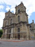 Vitry-le-Franois, barocke Notre-Dame Kirche, erbaut ab 1629, Trme von 1683, Chor Ende des 19.