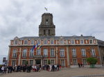 Boulogne-sur-Mer, Rathaus mit Bergfried, erbaut 1734 (14.05.2016)
