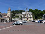 Chateau-Thierry, Rathaus und Pfarrkirche am Place General de Gaulle (09.07.2016)