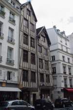 Nach der Haussmann'schen Umgestaltung der Stadt ist vom mittelalterlichen Paris nicht mehr viel brig geblieben.