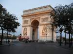 Paris am 08.10.2006: Arc de Triomphe im Herzen der Hauptstadt, in der immerhin jeder 5.Franzose lebt.
