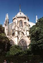 Kathedrale Notre-Dame de Paris auf der le de la Cit  Der Bau wurde im Jahr 1163 begonnen und erst 1345 fertiggestellt.