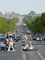 Avenue de Champs Elyses 03-05-2008.