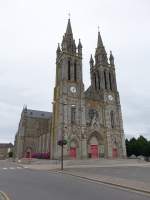 Saint-Hilaire-du-Harcout, neugotische Saint Hilaire Kirche, erbaut bis 1855 (12.07.2015) 