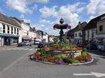 Brunnen am Place Carnot von Conches-en-Ouche (15.07.2016)