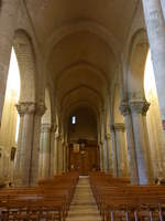 Aulnay, romanischer Innenraum der Kirche Saint-Pierre (15.07.2017)