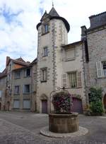 Beaulieu-sur-Dordogne, Tour de Renaissance am Place du Marche, erbaut im 16.