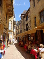 Sarlat-le-Caneda, Fachwerkhuser in der Rue Tourny (22.07.2018)