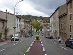 Saint-Pons-de-Thomires, Gebude entlang der Avenue de Castres (01.10.2017)