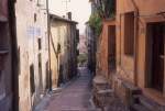 Menton im Juli 1976: Impressionen aus der Altstadt: Rue de la Conception.