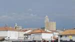 ber den Dchern von Saintes-Maries-de-la-Mer am 16.10.23.
