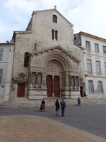 Arles, Kathedrale Sainte-Trophime, dreischiffige Kirche, erbaut im 11.