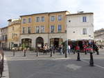 Arles, alte Huser am Rond-Point des Arenes (25.09.2017)