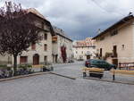 Am Marktplatz von Saint-Paul-sur-Ubaye, Hochalpen (23.09.2017)