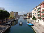 Frejus, Aussicht auf den Port 2 im Hafengelnde von der Rue du Marechal Leclerc (27.09.2017)