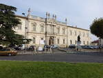 Carpentras, Hotel Dieu in der Ave.