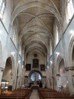 Villeneuve-ls-Avignon, gotischer Innenraum der Notre Dame Kirche, Gemlde aus dem 17.