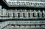 Aussenwand des Kedareshwara-Tempels in Halebid.